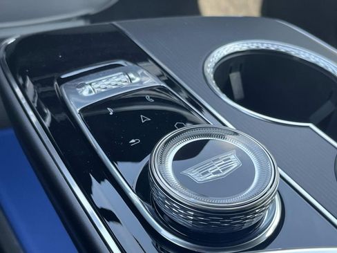 New 2026 Cadillac Lyriq Signature Sport image 32