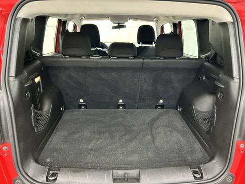 Used 2018 Jeep Renegade Sport w/ Power & Air Group image 21