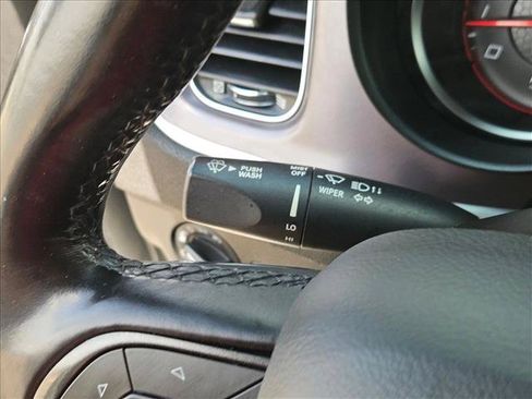 Used 2020 Dodge Charger SXT RWD image 13
