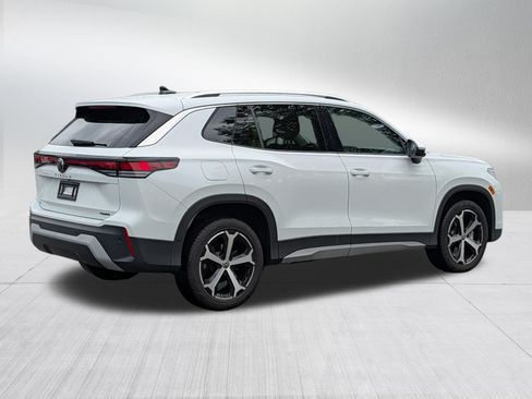 Certified 2025 Volkswagen Tiguan SE AWD/4WD image 7