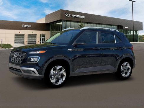 New 2026 Hyundai Venue SEL image 2