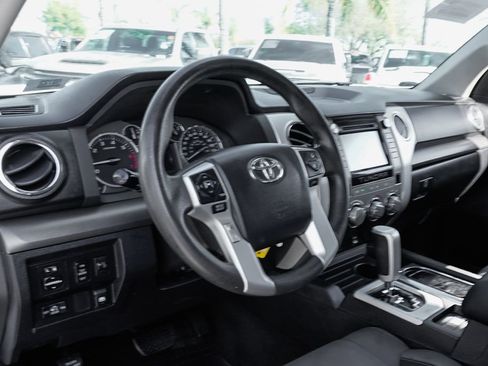 Used 2017 Toyota Tundra SR5 w/ SR5 Upgrade Package image 16