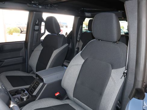 New 2025 Ford Bronco 4-Door AWD/4WD image 32
