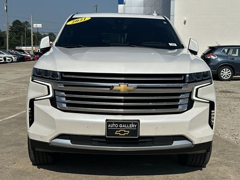Used 2021 Chevrolet Tahoe High Country w/ Premium Package RWD image 2