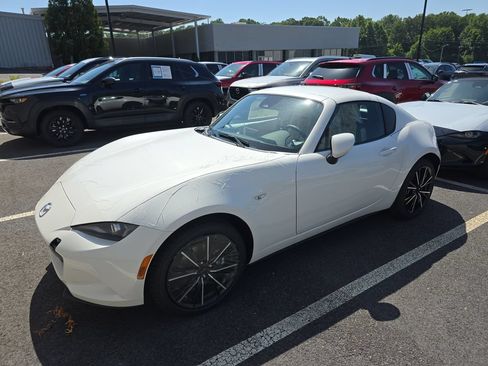 New 2026 MAZDA MX-5 Miata RF Grand Touring RWD image 4