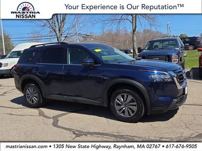 Certified 2025 Nissan Pathfinder SV