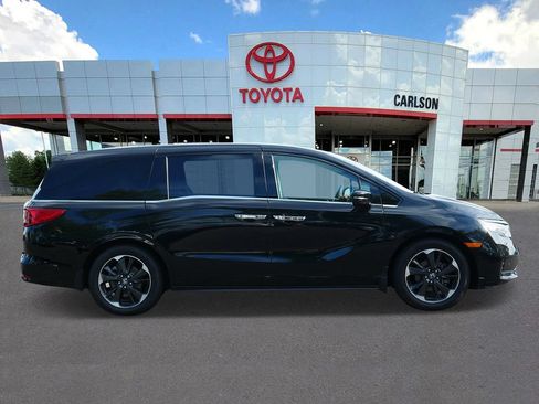 Used 2023 Honda Odyssey Elite image 4