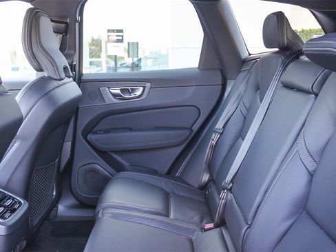 New 2026 Volvo XC60 B5 Ultra w/ Climate Package PRO image 21