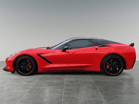 Used 2017 Chevrolet Corvette Stingray Coupe w/ 1LT RWD image 4