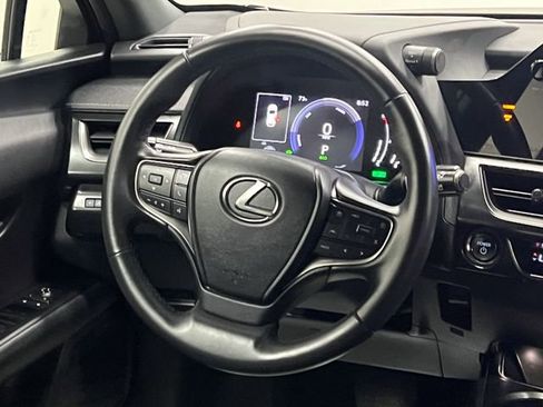 Certified 2025 Lexus UX 300h FWD image 15