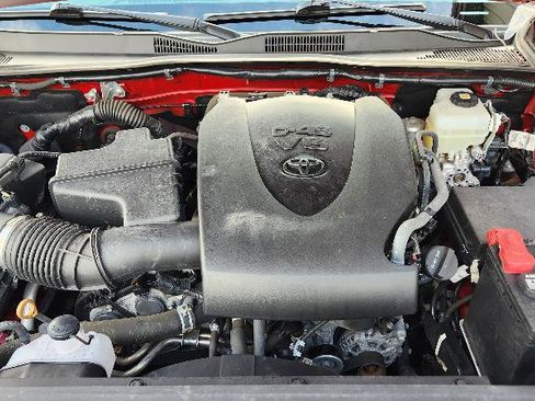 Used 2021 Toyota Tacoma TRD Off-Road image 14