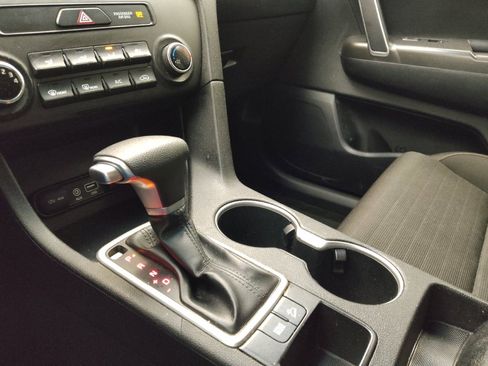 Used 2017 Kia Sportage LX image 26