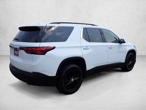 Used 2022 Chevrolet Traverse LT AWD/4WD image 4