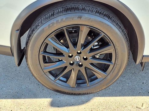 Used 2024 Nissan Murano SV w/ SV Midnight Edition Package image 9