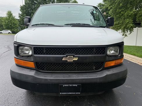 Used 2015 Chevrolet Express 2500 image 40