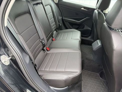 Certified 2023 Volkswagen Jetta SE w/ Panoramic Sunroof Package FWD image 14