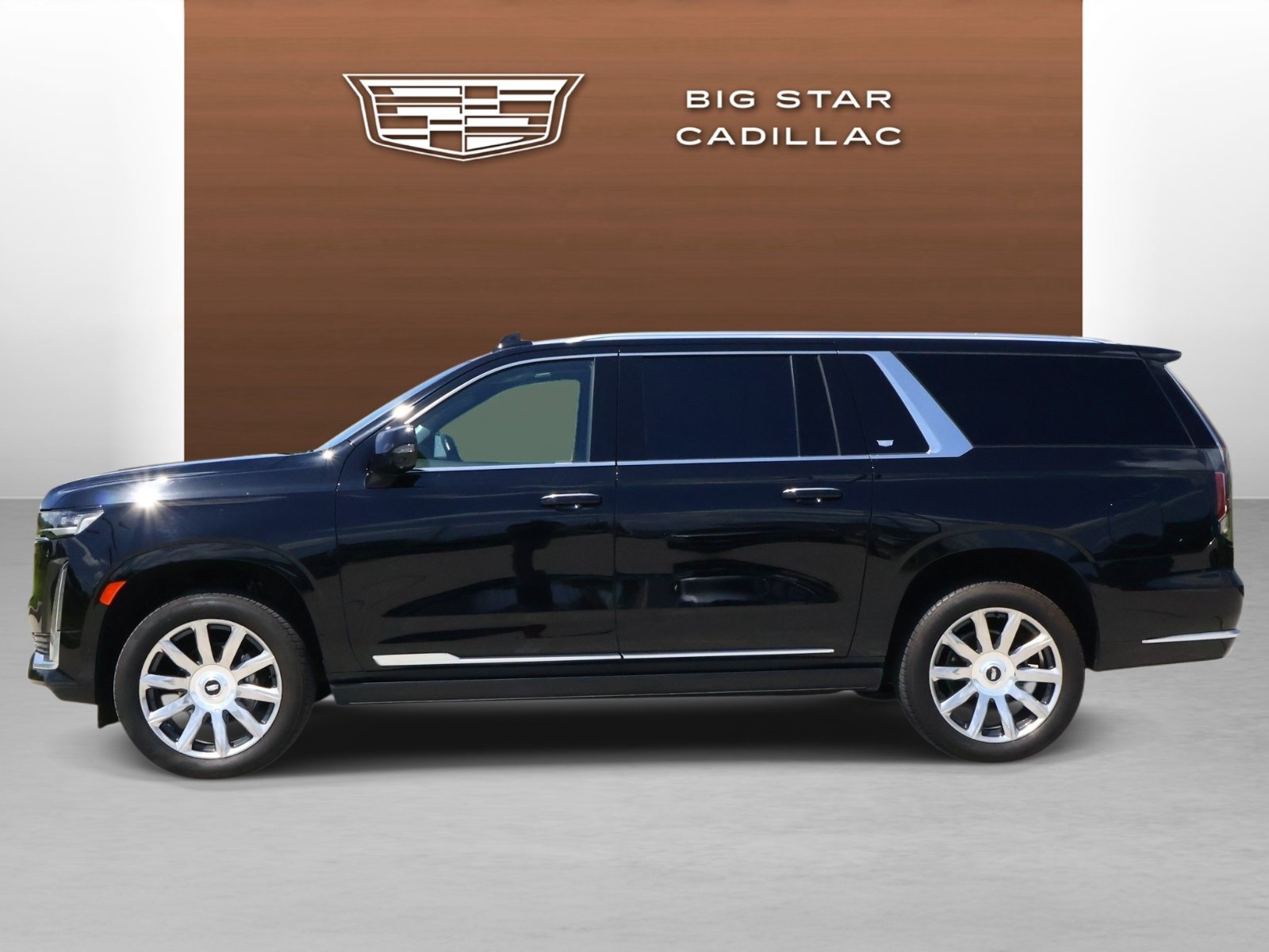 Certified 2024 Cadillac Escalade ESV Premium Luxury Platinum AWD/4WD image 2