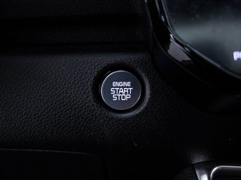 Used 2025 Kia Carnival SX image 25