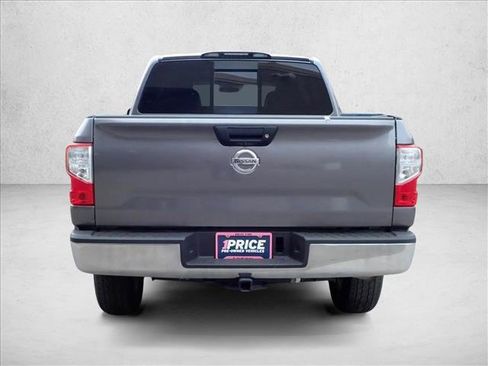 Used 2019 Nissan Titan SV AWD/4WD image 8