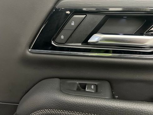 Used 2025 GMC Yukon Denali image 21