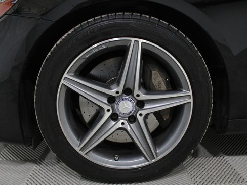 Used 2017 Mercedes-Benz E 300 4MATIC image 32