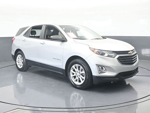Used 2020 Chevrolet Equinox LS image 8