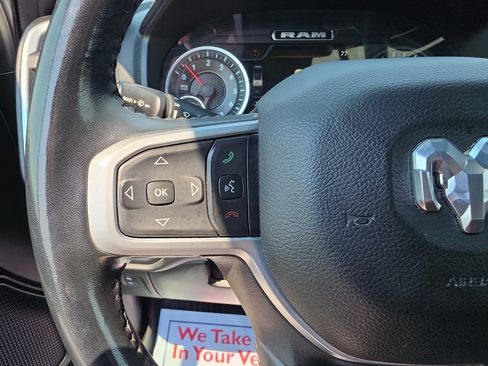 Used 2022 RAM 1500 Big Horn AWD/4WD image 12