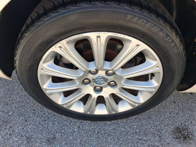 Used 2013 Buick LaCrosse Leather FWD image 19