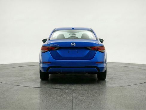 Used 2025 Nissan Sentra SV image 7