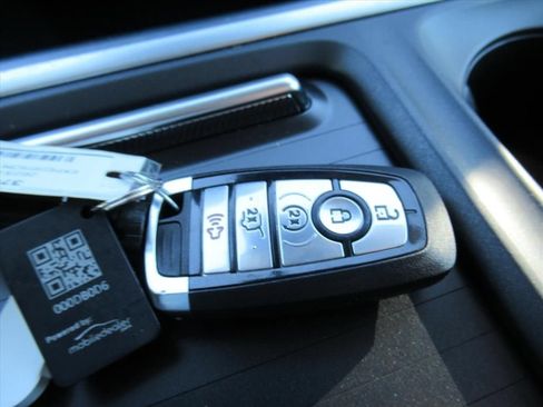 Used 2025 Ford Expedition Platinum AWD/4WD image 26