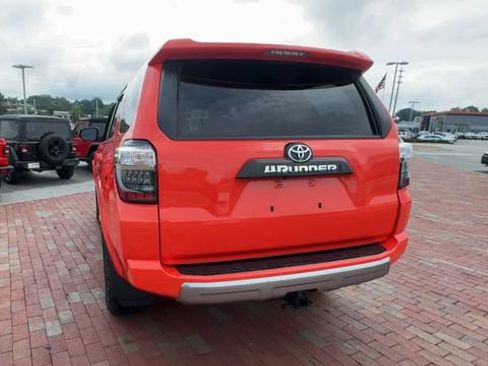 Used 2024 Toyota 4Runner TRD Off-Road Premium w/ Moonroof Package AWD/4WD image 9