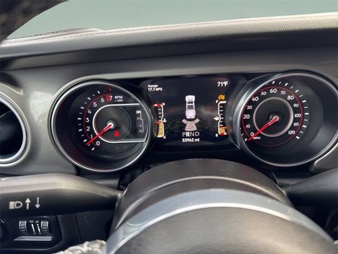 Used 2021 Jeep Gladiator Rubicon image 16