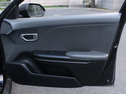 Used 2025 Kia K4 FWD image 24