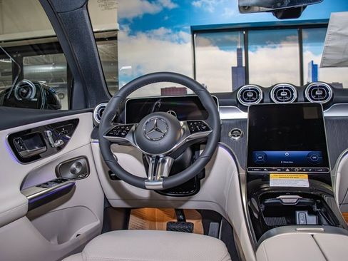 New 2026 Mercedes-Benz GLC 300 4MATIC image 16