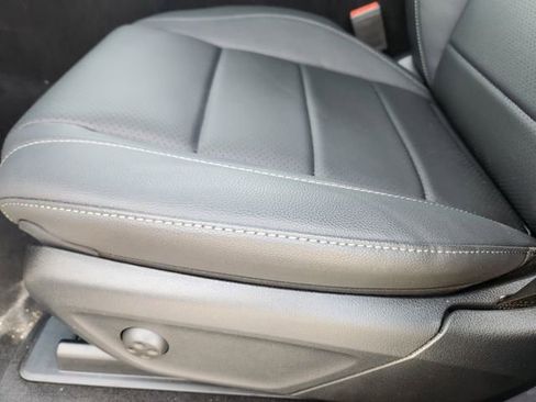 Used 2026 Mercedes-Benz GLE 350 4MATIC image 9