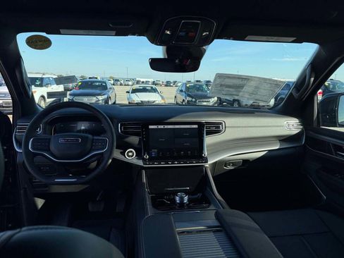 New 2026 Jeep Grand Wagoneer L Limited image 24