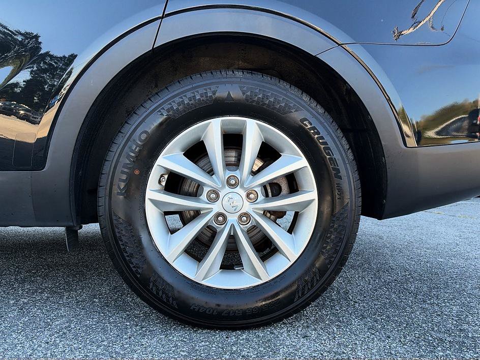 Used 2017 Kia Sorento AWD image 12