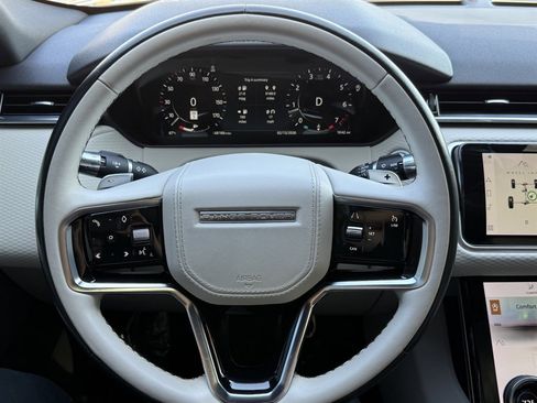 Used 2021 Land Rover Range Rover Velar R-Dynamic S image 20