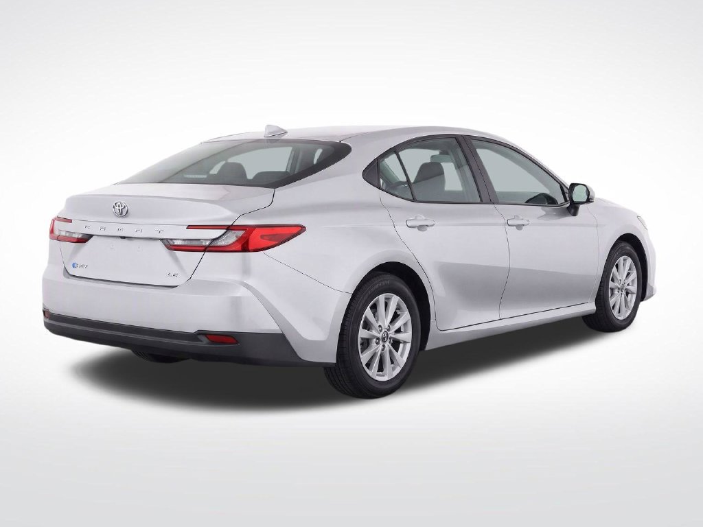 Used 2025 Toyota Camry LE FWD image 3