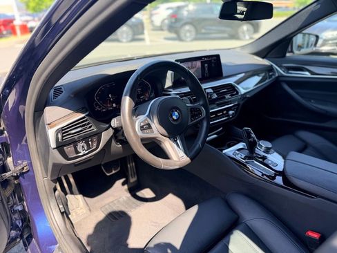 Used 2020 BMW 530i xDrive w/ M Sport Package AWD/4WD image 12