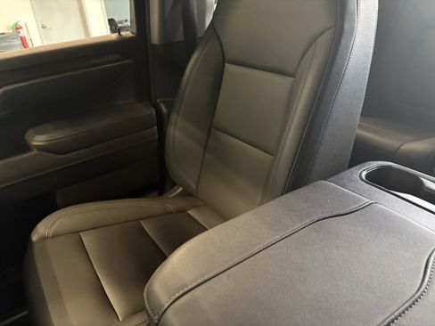 Used 2025 Chevrolet Silverado 1500 LT Trail Boss w/ Convenience Package II image 21