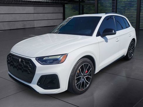 Certified 2025 Audi SQ5 Premium Plus AWD/4WD image 1