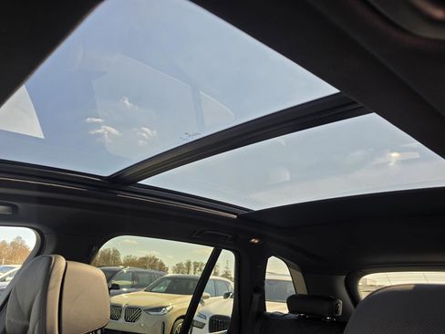 New 2026 BMW X5 xDrive40i w/ Climate Comfort Package image 24