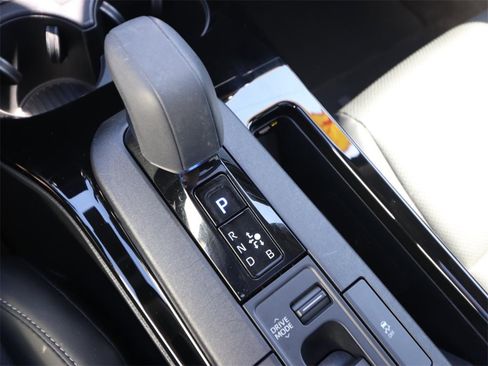 Used 2024 Toyota Prius Limited image 20