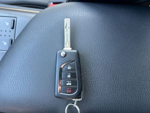 Used 2024 Toyota Camry SE FWD image 31