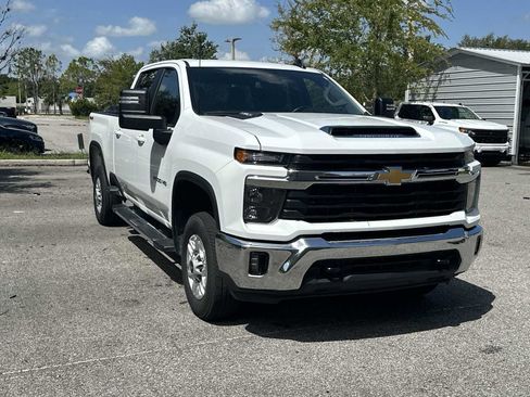 Certified 2025 Chevrolet Silverado 2500 LT w/ Convenience Package AWD/4WD image 8