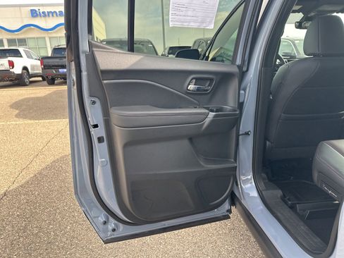 Used 2026 Honda Ridgeline Black Edition image 26