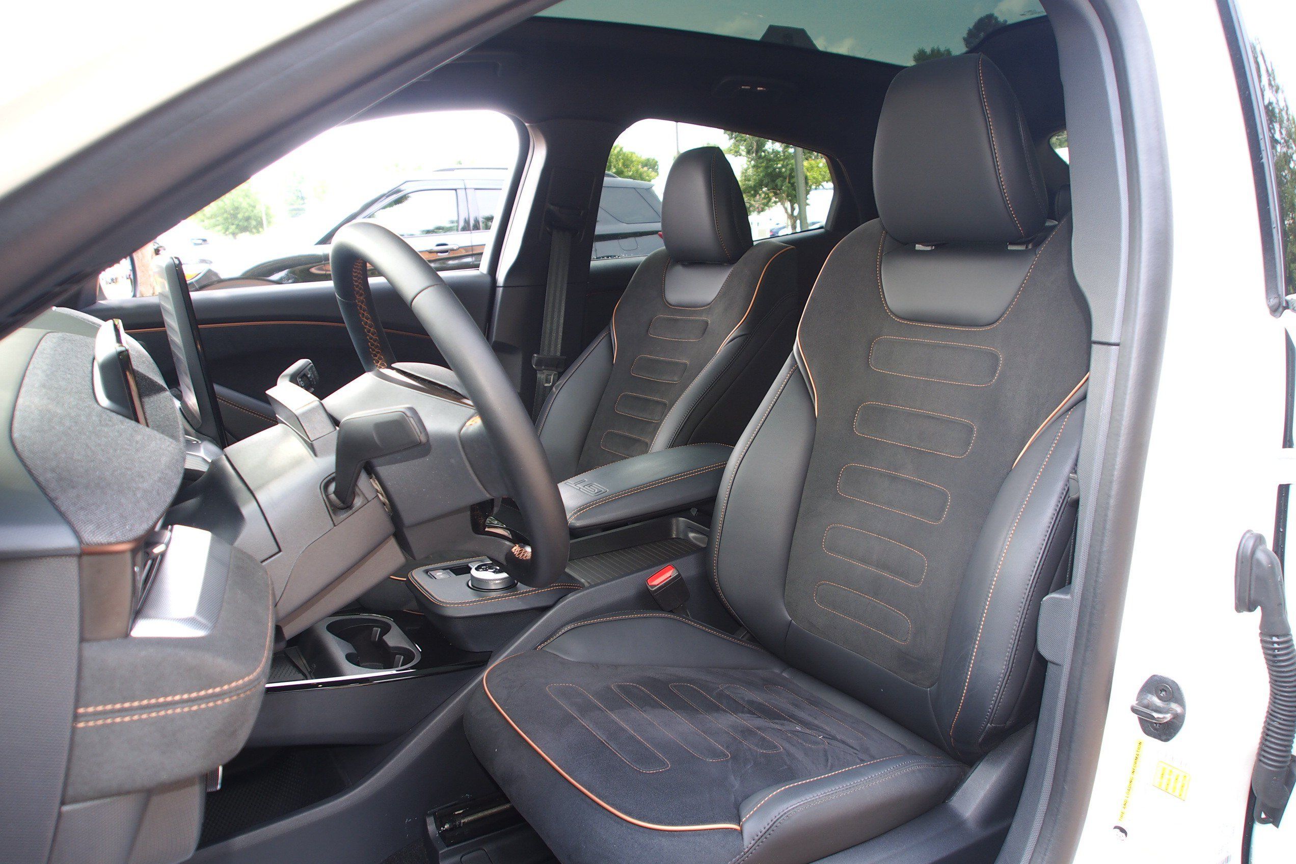 Used 2023 Ford Mustang Mach-E GT AWD/4WD image 17