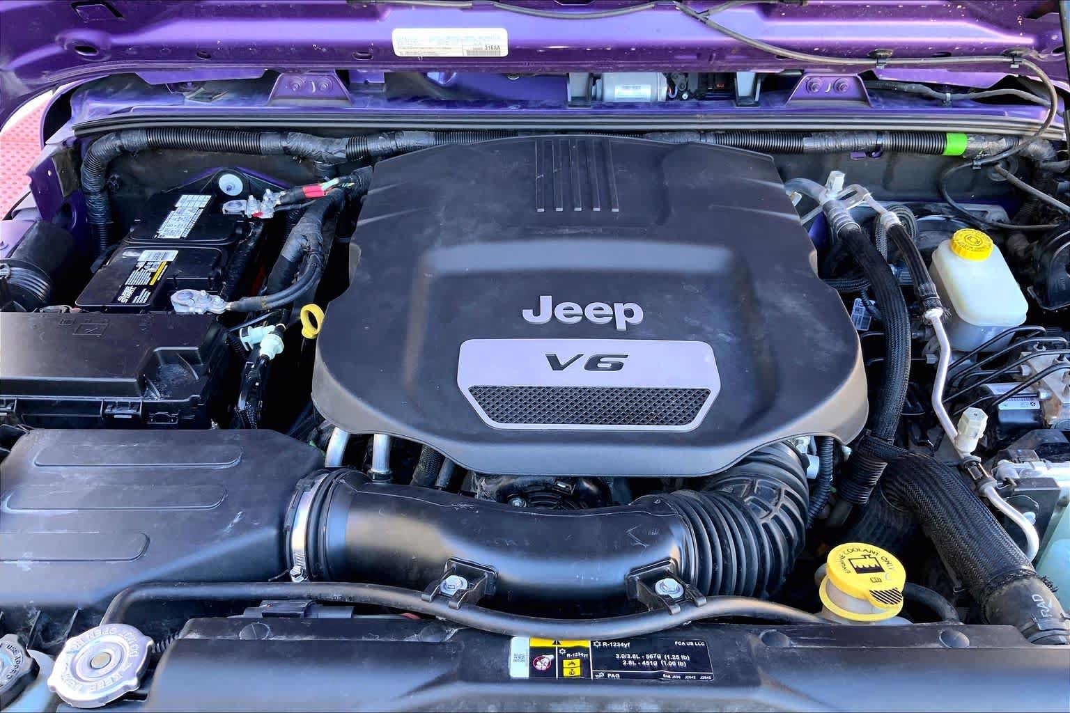 Used 2018 Jeep Wrangler Unlimited Sport S AWD/4WD image 29