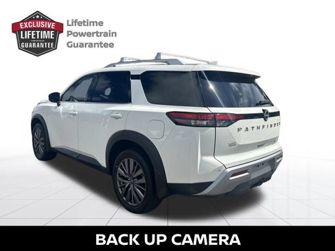 Certified 2024 Nissan Pathfinder SL AWD/4WD image 4